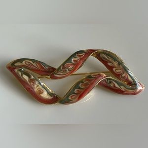 Vintage Salmon/Green Enameled Pin